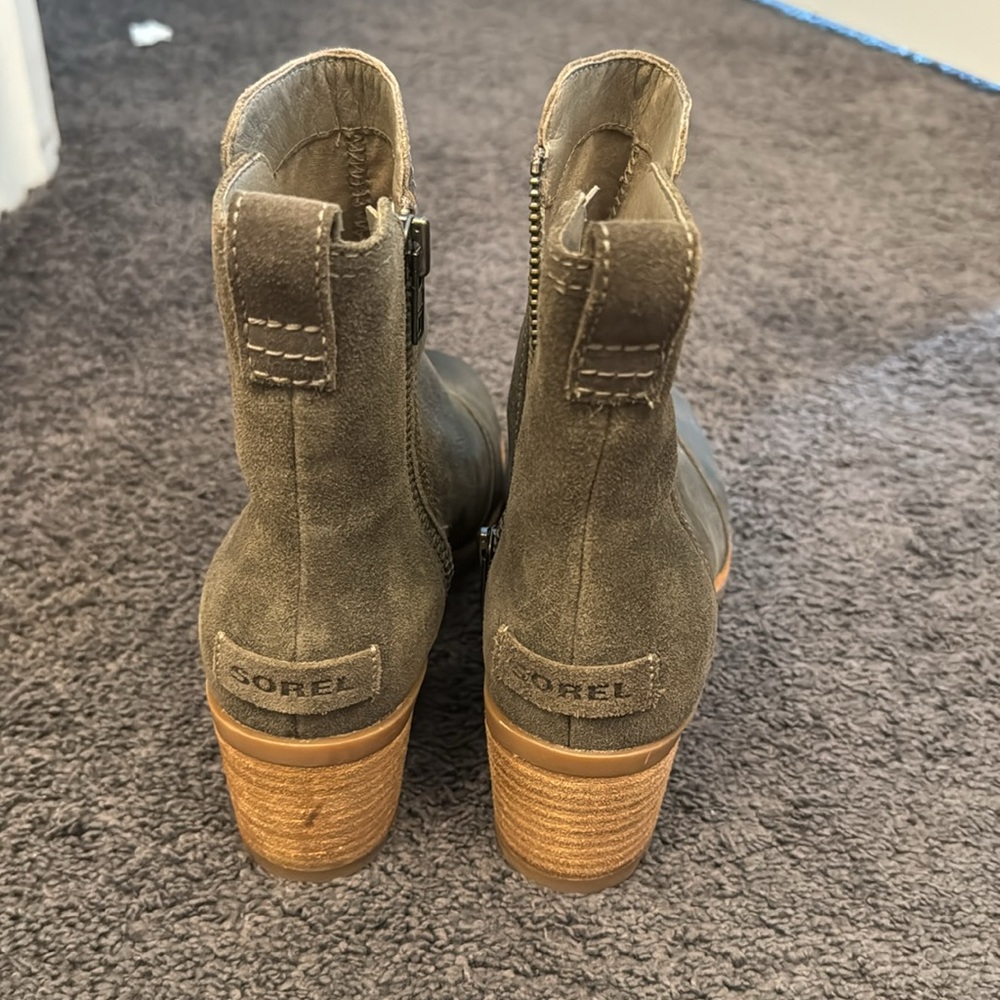 Sorel booties - Picture 5 of 5